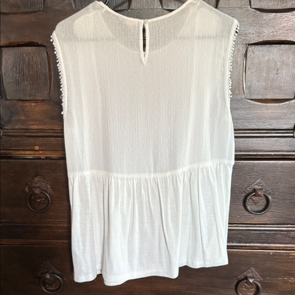 Esprit Off White Solid Paneled Top - image 7